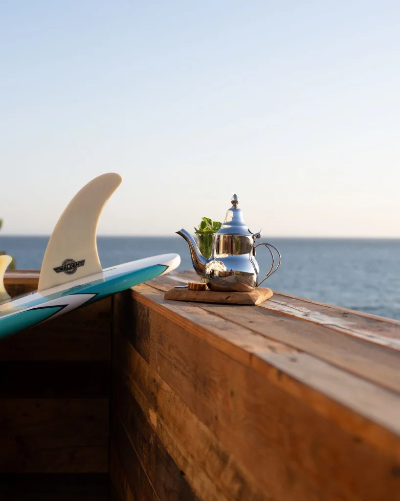 Support planche de surf pour scooter à Taghazout et Tamraght